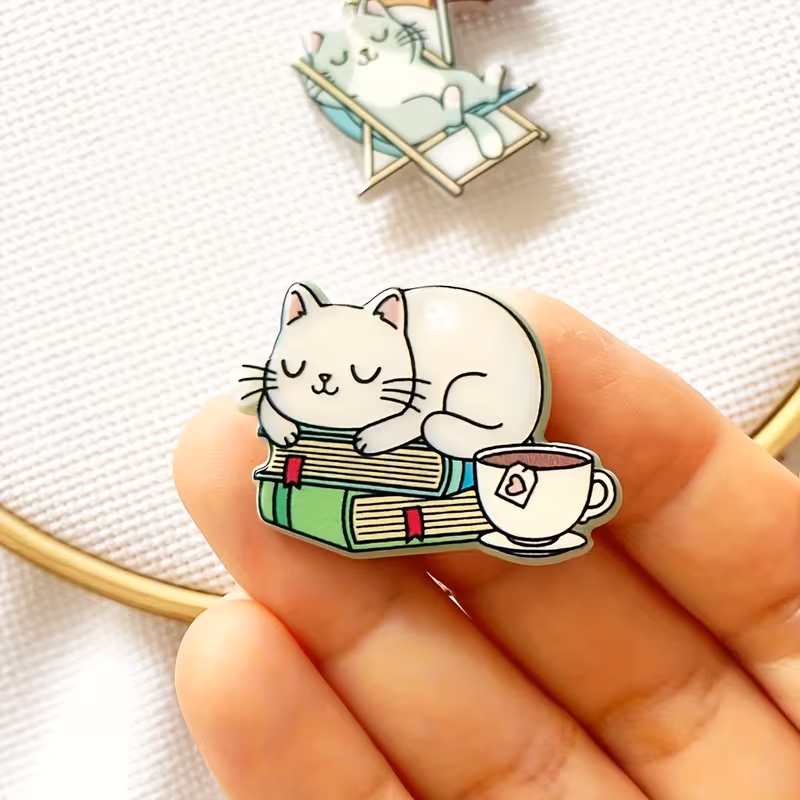 Sleeping Cat on a Pile of books Magnetic Needle minder - Image 2
