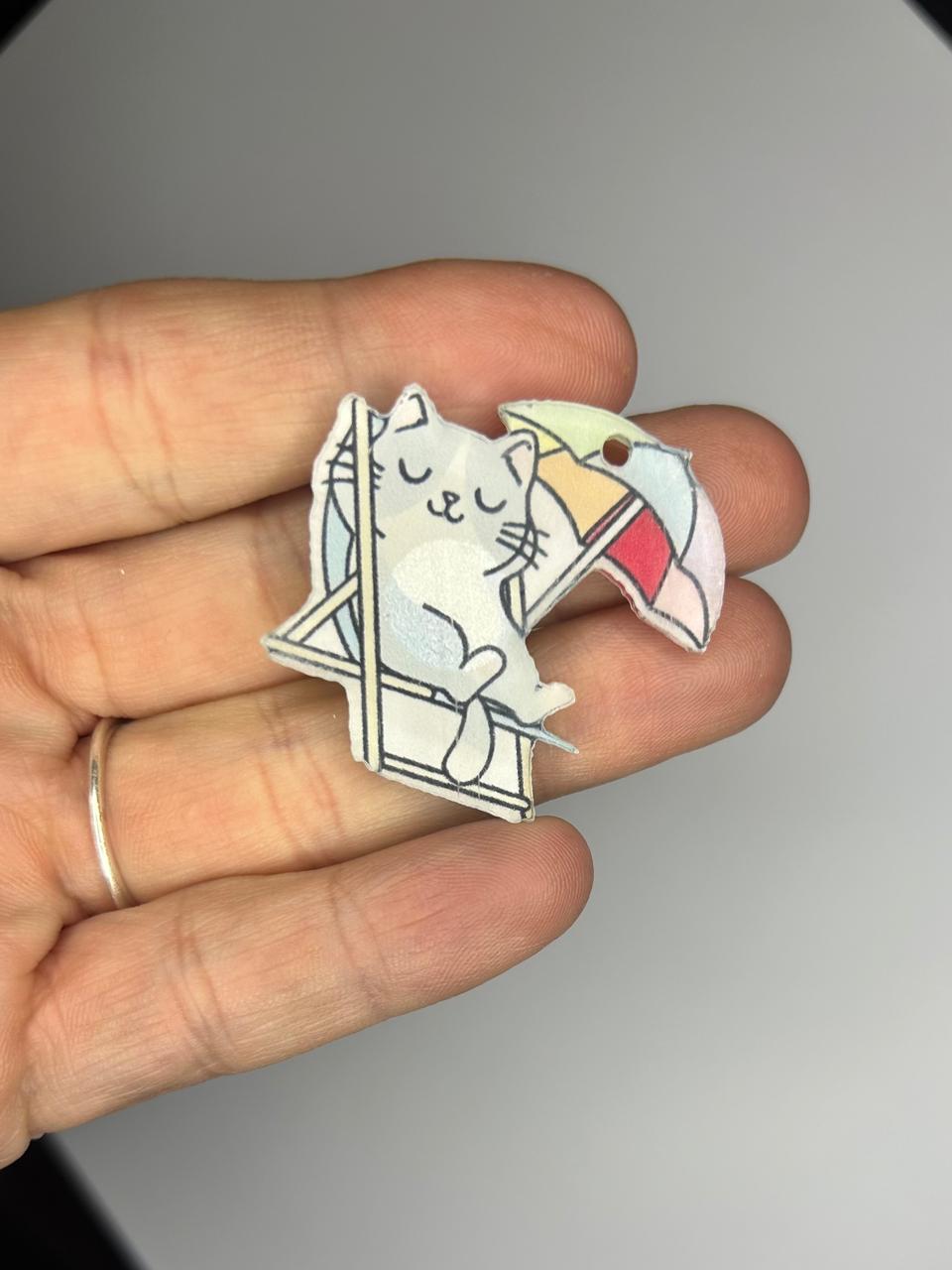 Grey Cat Relaxing in a Beach Chair Magnetic Needle Minder - Image 2